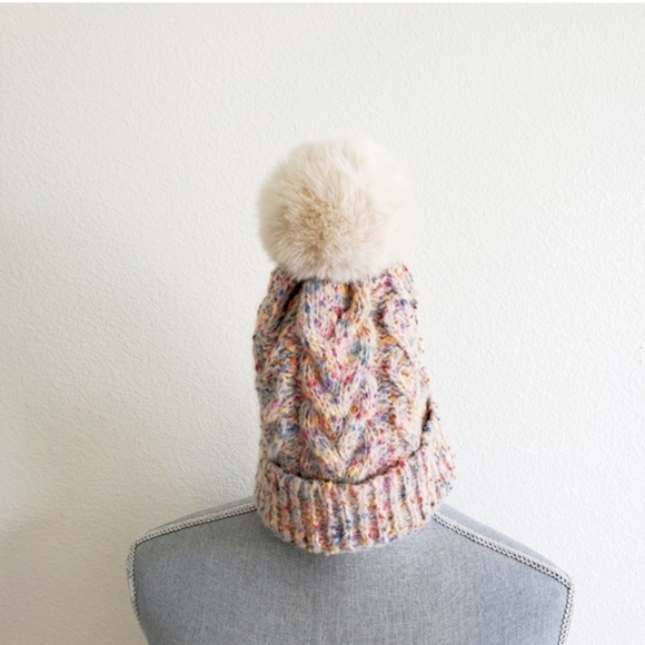 Aram's Accessories - Aram's Confetti beanie hat with pom pom multi color ❄️
